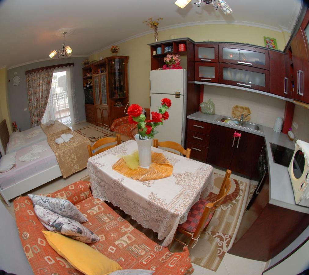Eduart Apartments Саранде Екстериор снимка